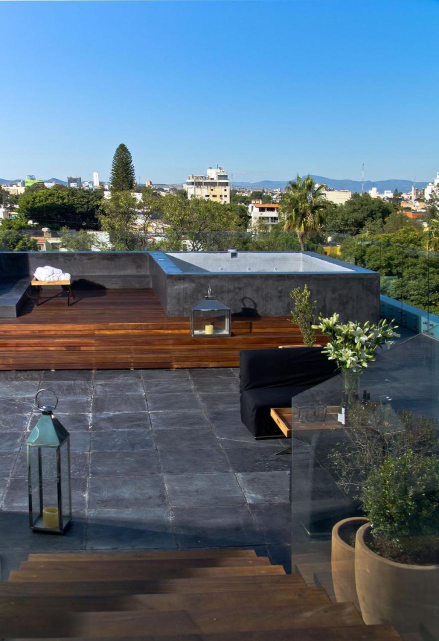 Demetria Hotel Guadalajara Bagian luar foto